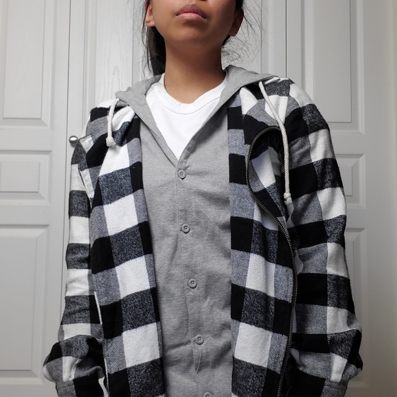 Black and white flannel - Picture 6 of 10